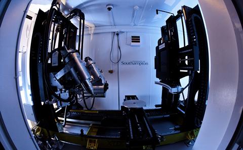 Fish-eye view of the x-ray scanner